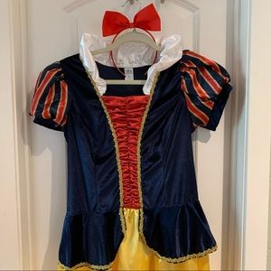 Snow White costume